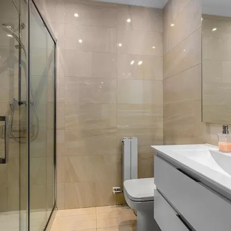 100m Playa Concha 4 Parking A 1 Calle San Sebastián