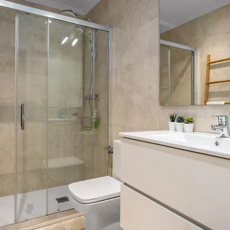 100m Playa Concha 4 Parking A 1 Calle Apartment