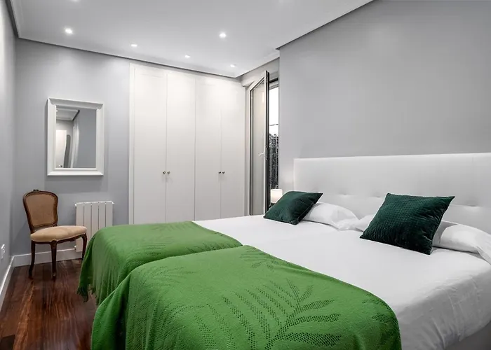 100m Playa Concha 4 Parking A 1 Calle Apartamento